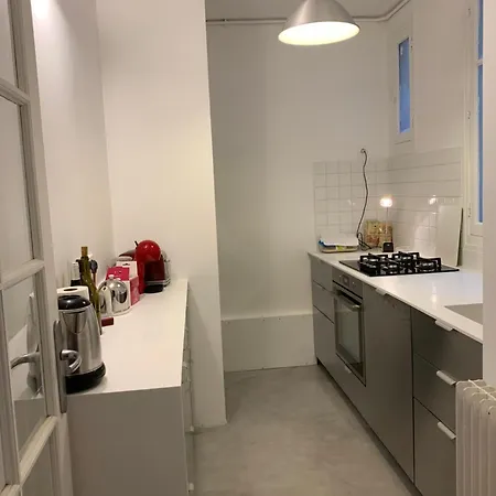 Vue Sur La Tour Eiffel *