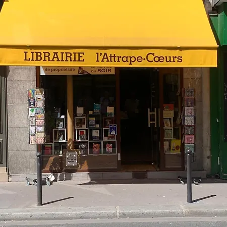 Vue Sur La Tour Eiffel